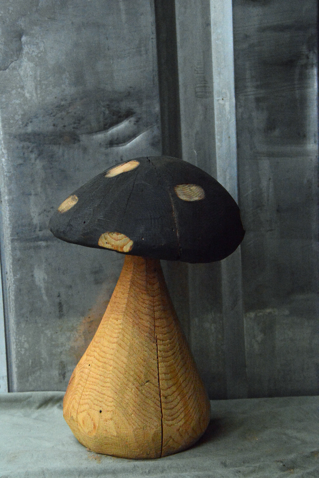 15-Inch Thick Chainsaw Carved 3D Mushroom Sculpture – Rustic Cedar Art by Jess Alice | Unique Garden & Home Decor (Copy) (Copy)