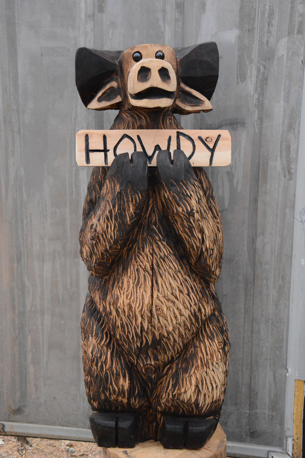 3.5ft Chainsaw Carved Moose with 'Howdy' Sign – Handcrafted Cedar Yard Art for Rustic Home and Garden Decor