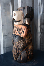 Load image into Gallery viewer, 18" Sitting  "Howdy" Sign Moose
