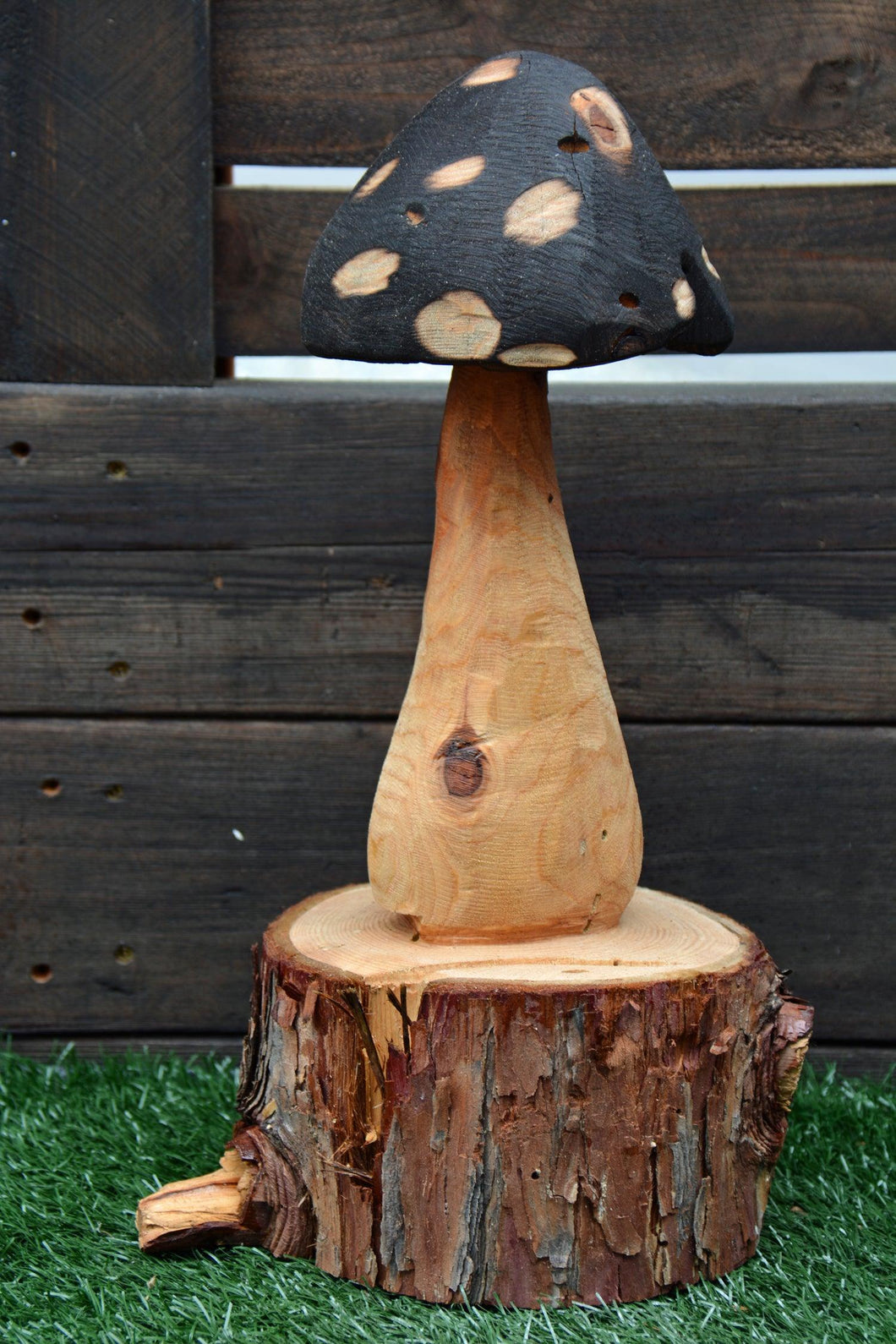 Mushroom on Base Sculpture | 20